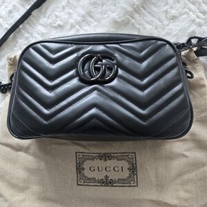 Gucci Black Leather Shoulder Bag